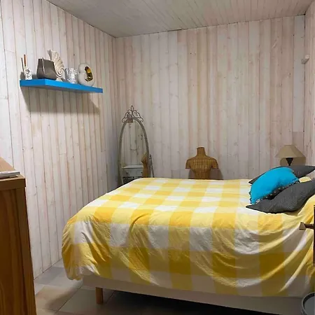 De 6 Chambres Avec Piscine Privee Et Wifi A Sur *