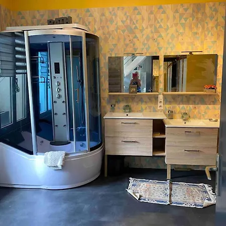 Vila De 6 Chambres Avec Piscine Privee Et Wifi A Sur Longeville-sur-Mer